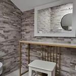 Gowidlina Nyaraló Gowidlino