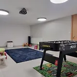 Nyaraló Gowidlina Gowidlino